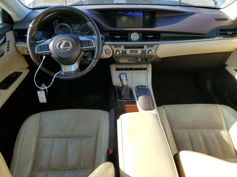 Car Image 2017 LEXUS ES