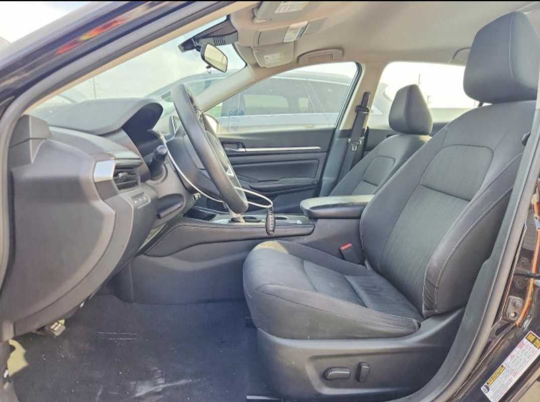 Car Image 2023 NISSAN ALTIMA
