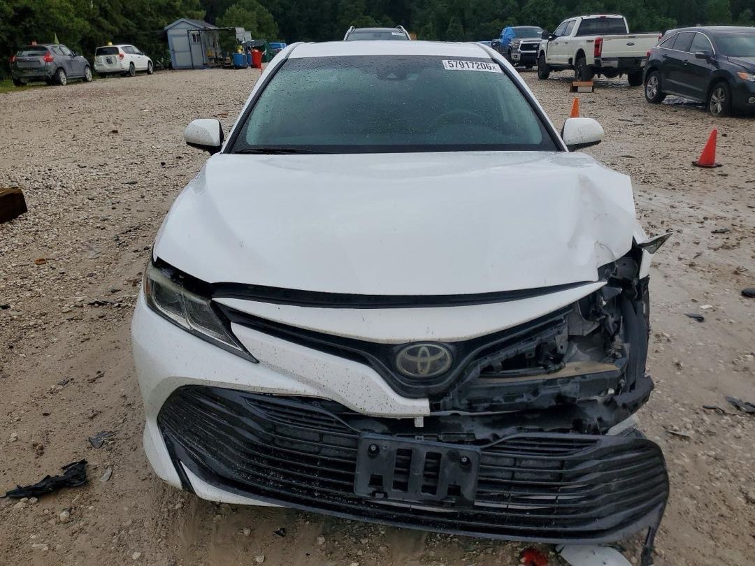 Car Image 2019 TOYOTA CAMRY