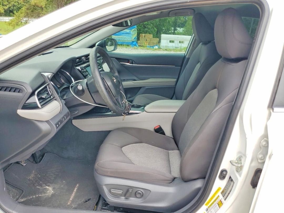 Car Image 2019 TOYOTA CAMRY