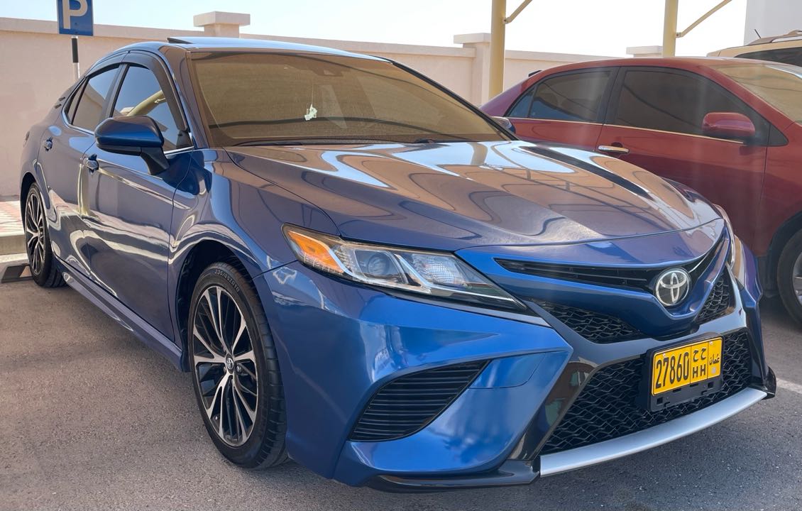 Car Image 2018 TOYOTA CAMRY SE