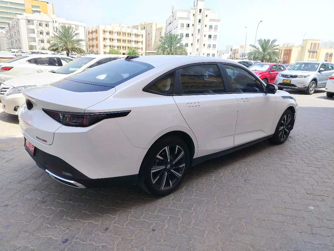 تشانجان EADO 2025