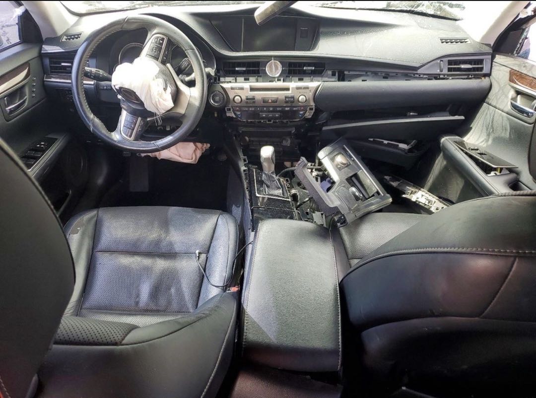 Car Image 2018 LEXUS ES