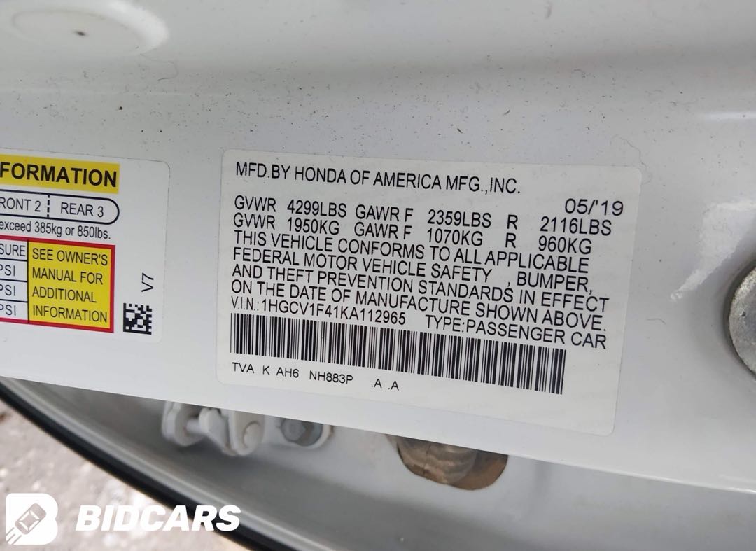 Car Image 2019 HONDA ACCORD