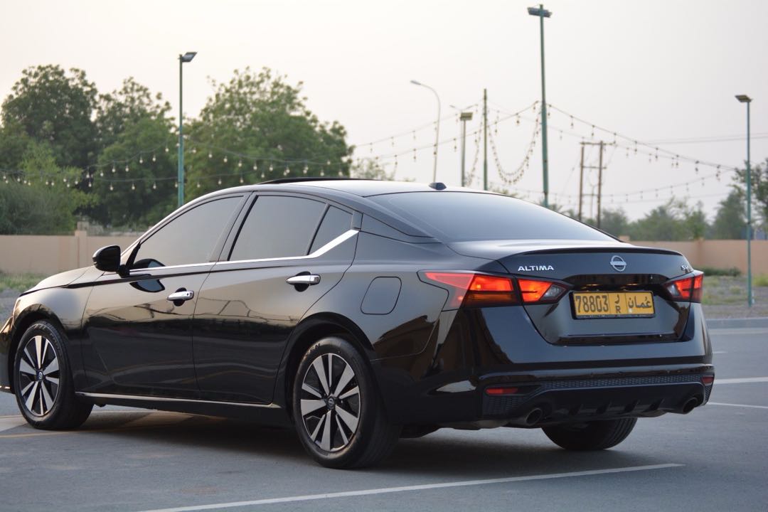 Car Image 2019 NISSAN ALTIMA SV