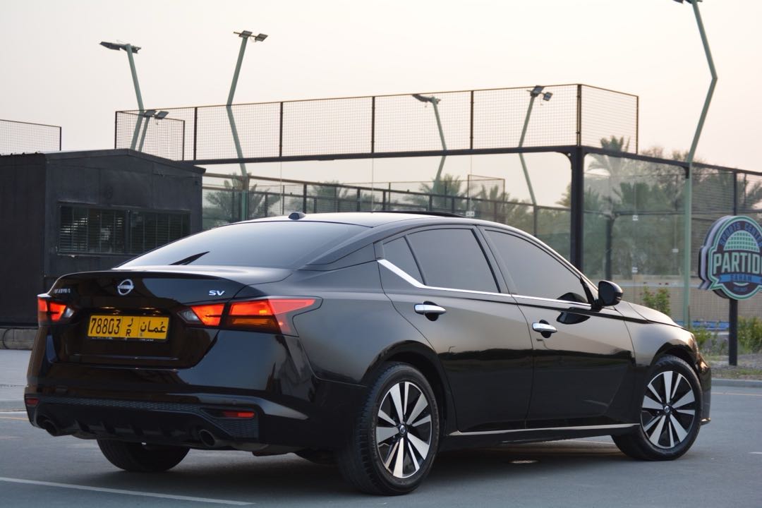 Car Image 2019 NISSAN ALTIMA SV