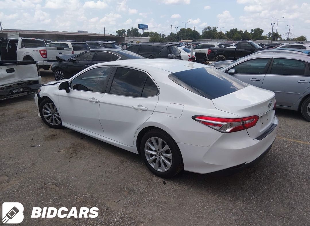 Car Image 2019 TOYOTA CAMRY