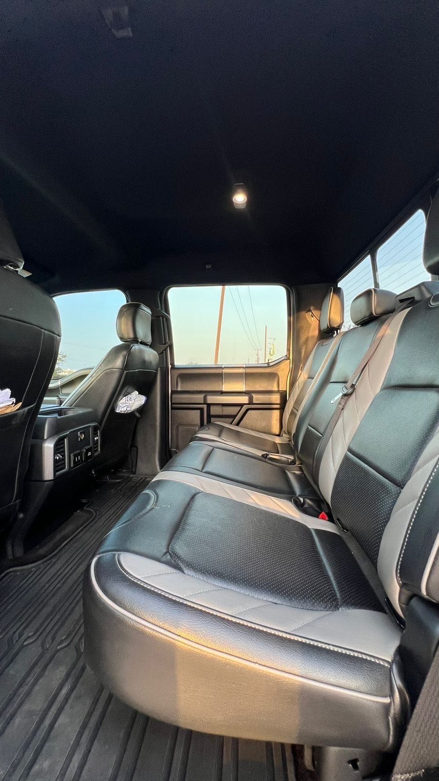 Car Image 2018 FORD F-150 Platinum