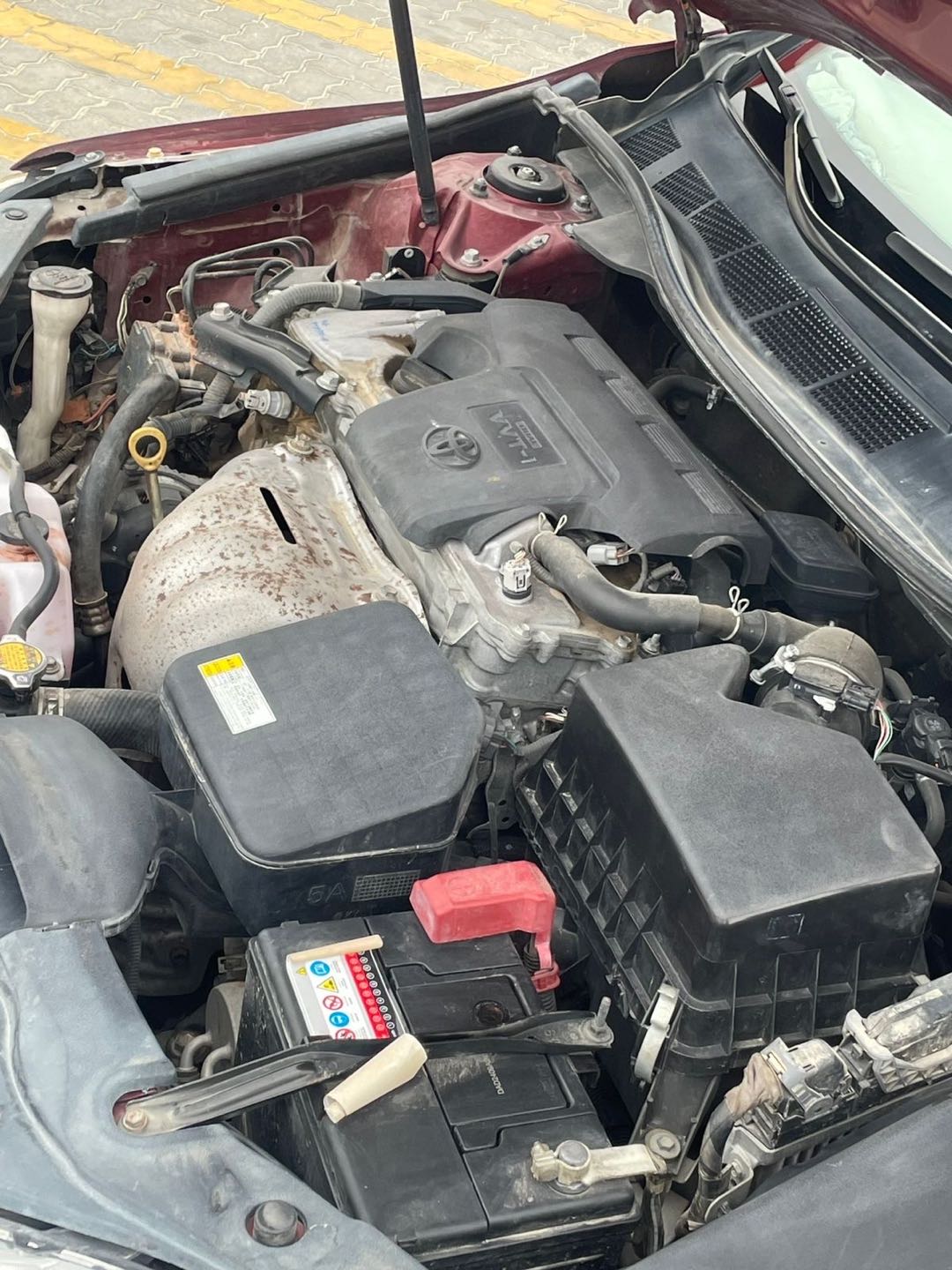 Car Image 2016 TOYOTA CAMRY LE