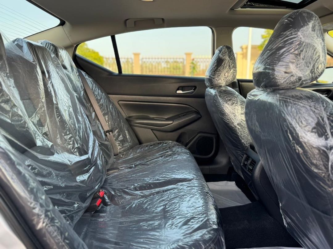 Car Image 2019 NISSAN ALTIMA SL