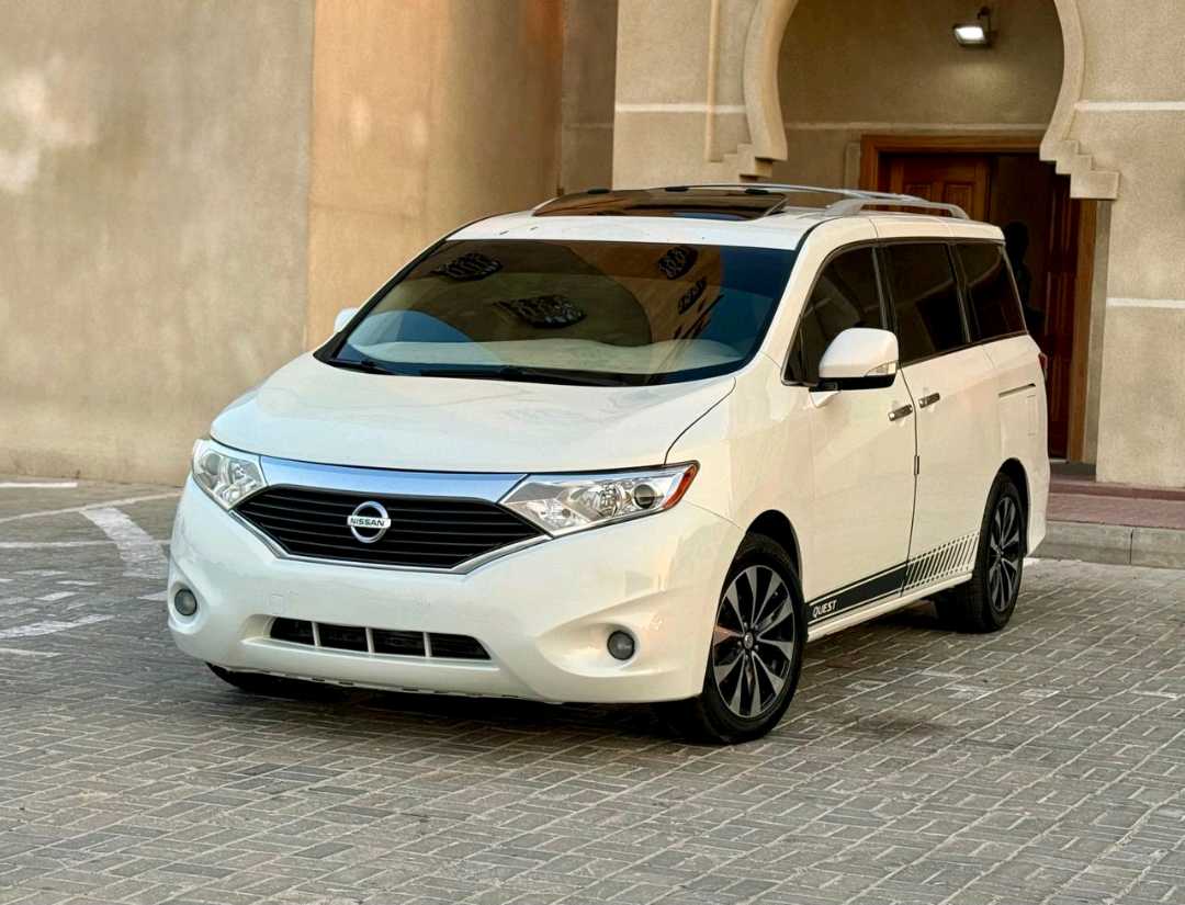 NISSAN QUEST  2011