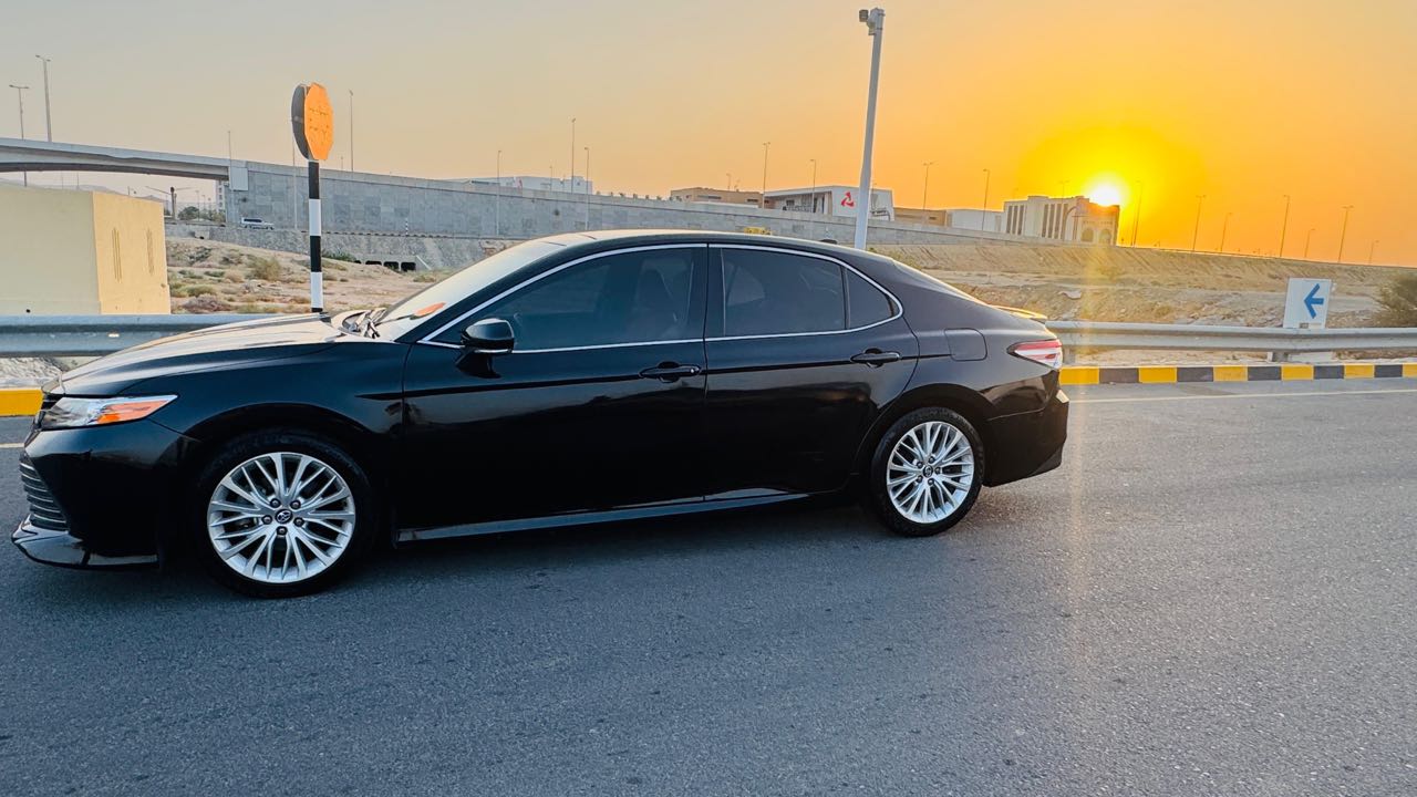 Car Image 2020 TOYOTA CAMRY XLE