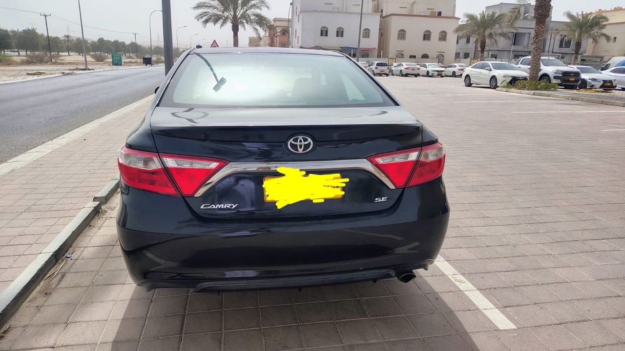 Car Image 2017 TOYOTA CAMRY SE