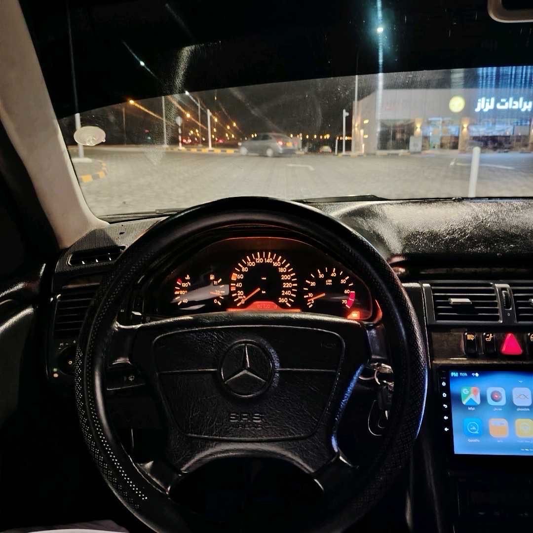 Car Image 1998 MERCEDES E Class 430