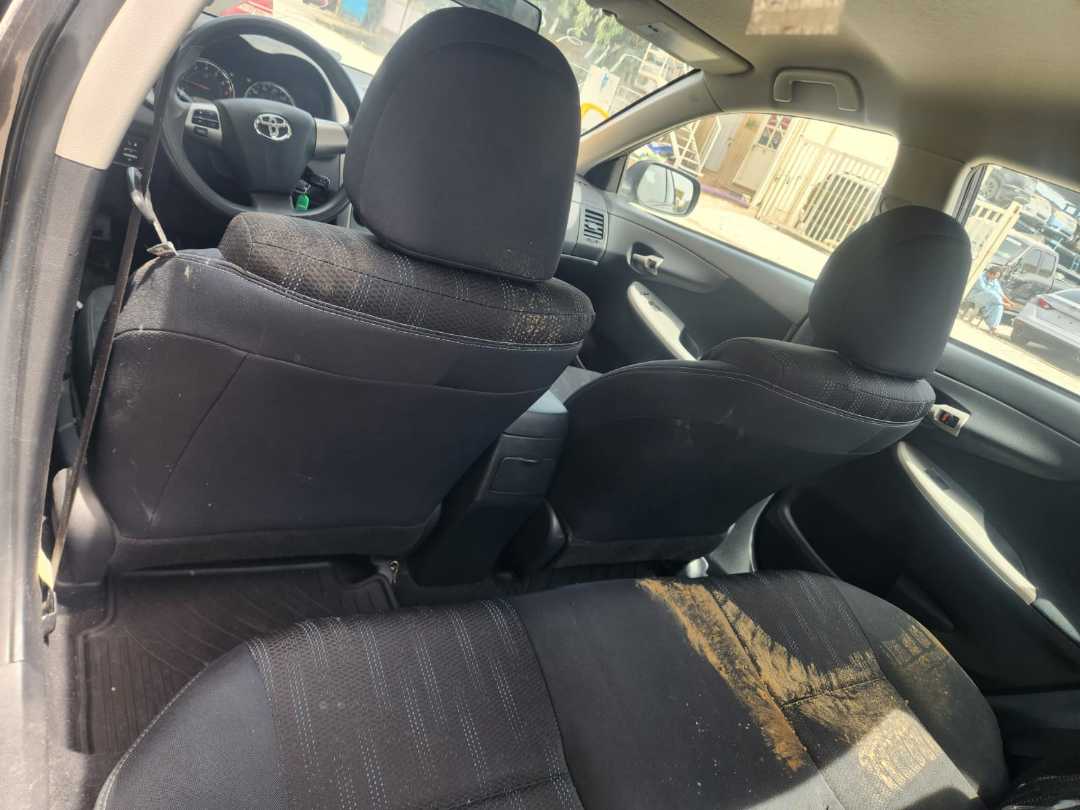 Car Image 2012 TOYOTA COROLLA