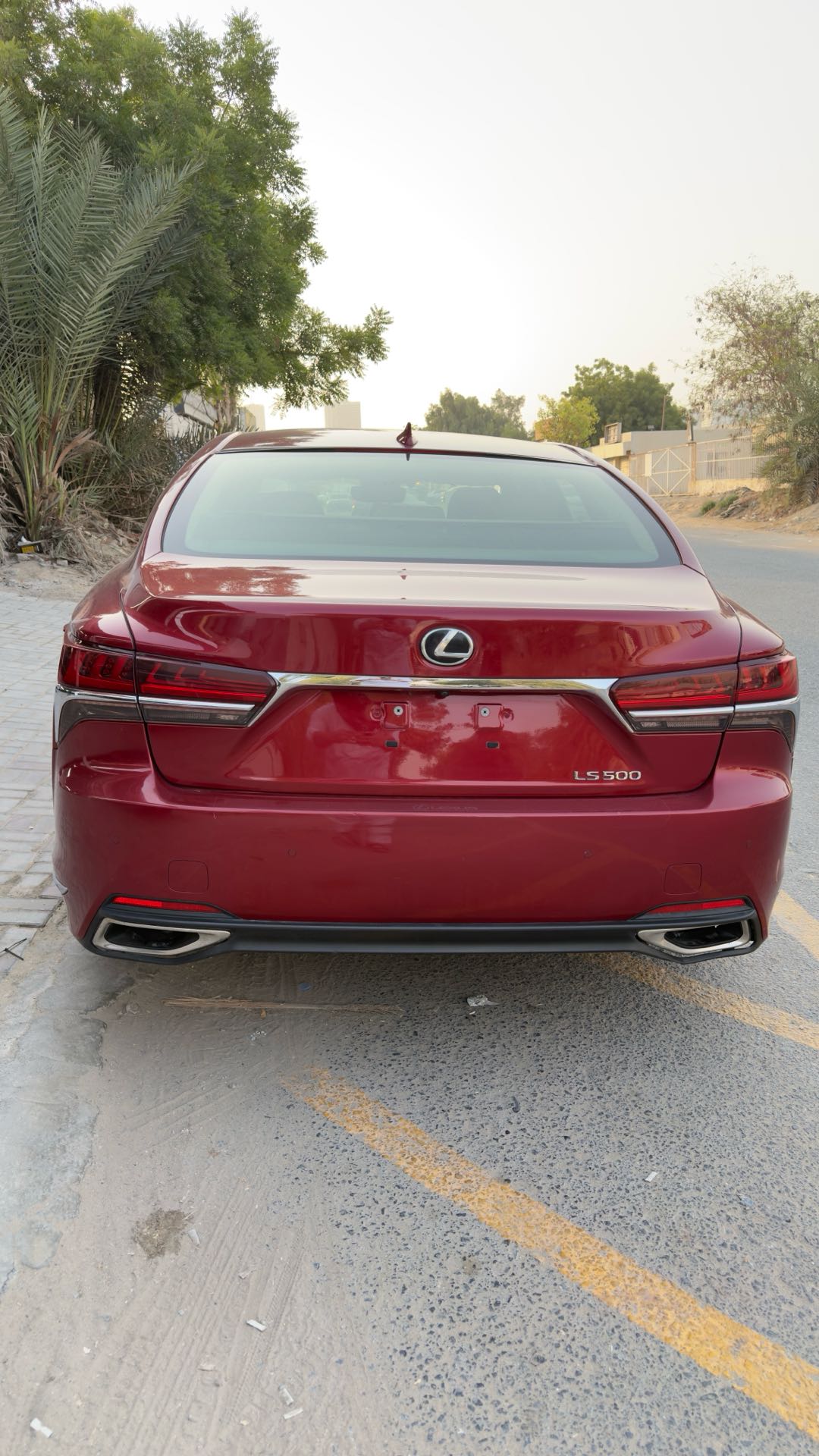 Car Image 2019 LEXUS LS
