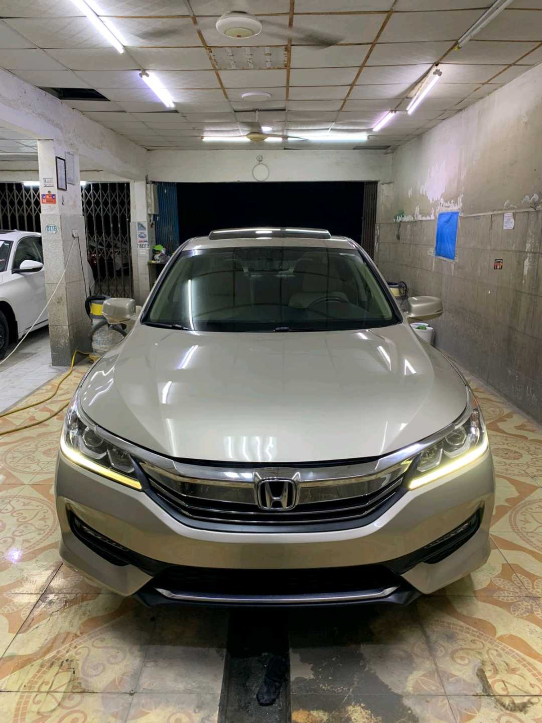 Car Image 2017 HONDA ACCORD EXL