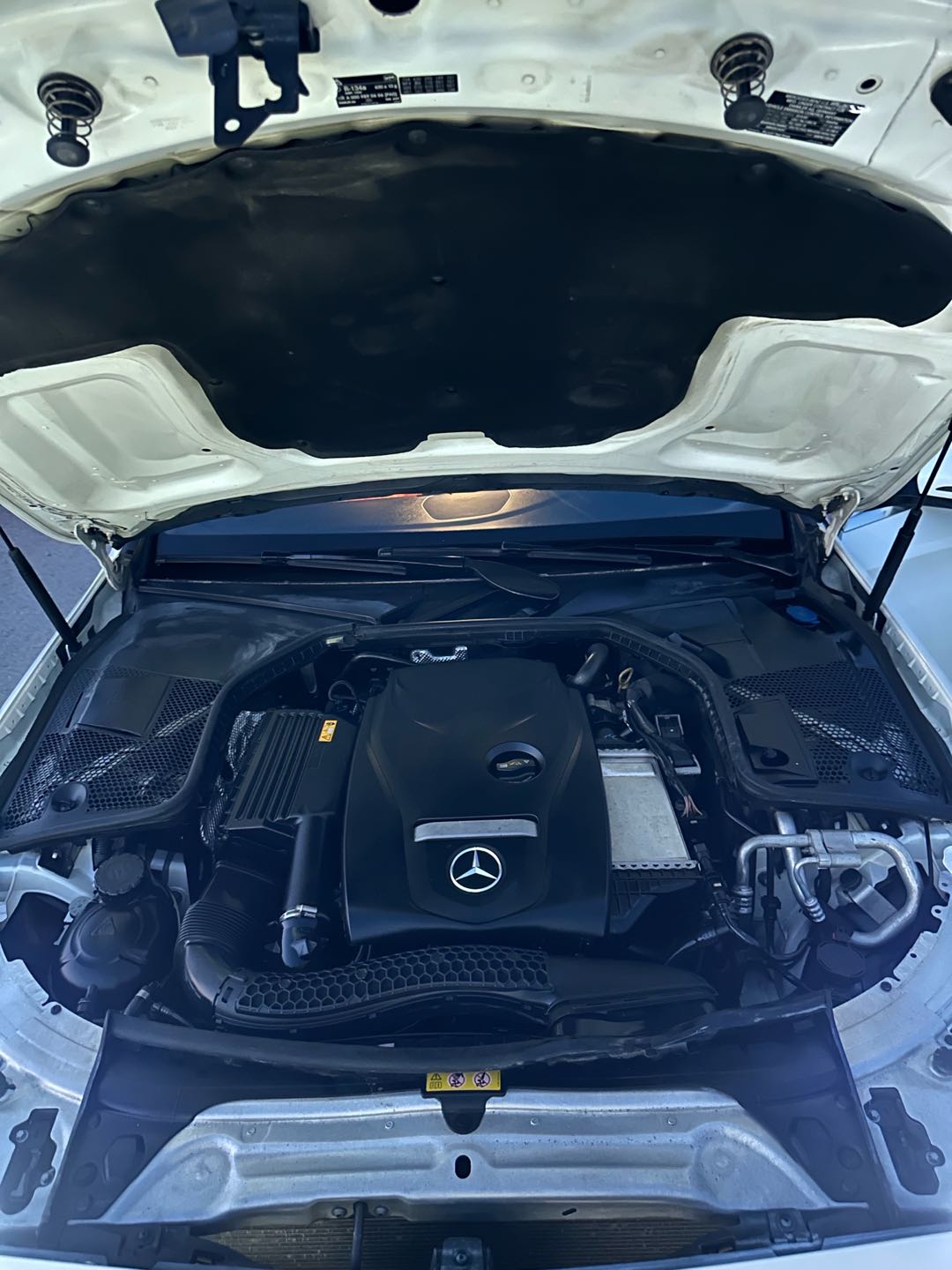 Car Image 2018 MERCEDES C Class 300