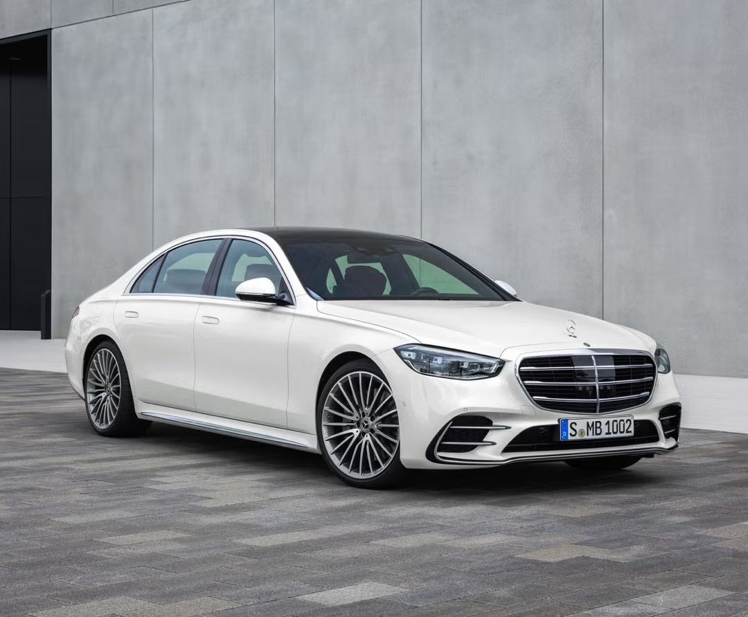 مرسيدس S Class 2024
