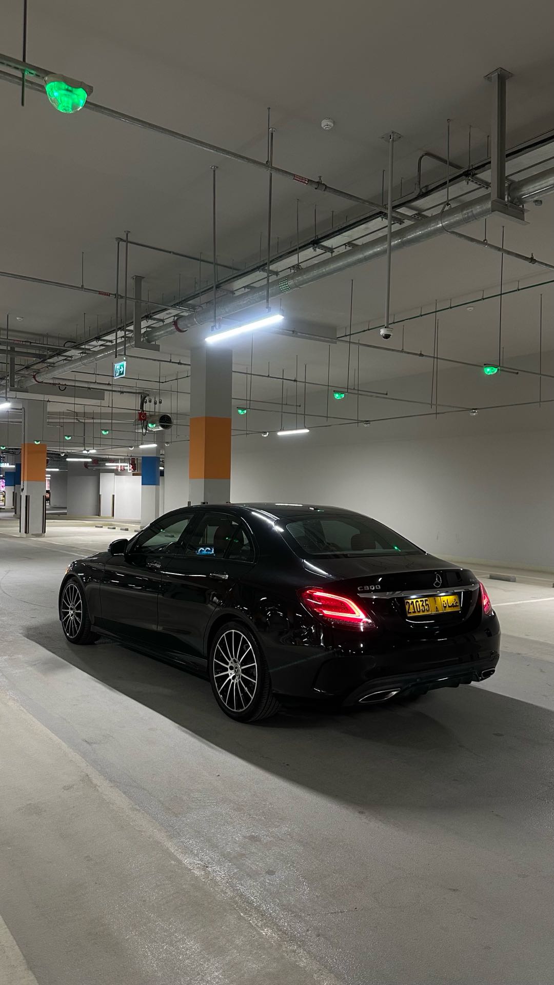 Car Image 2019 MERCEDES C Class 300