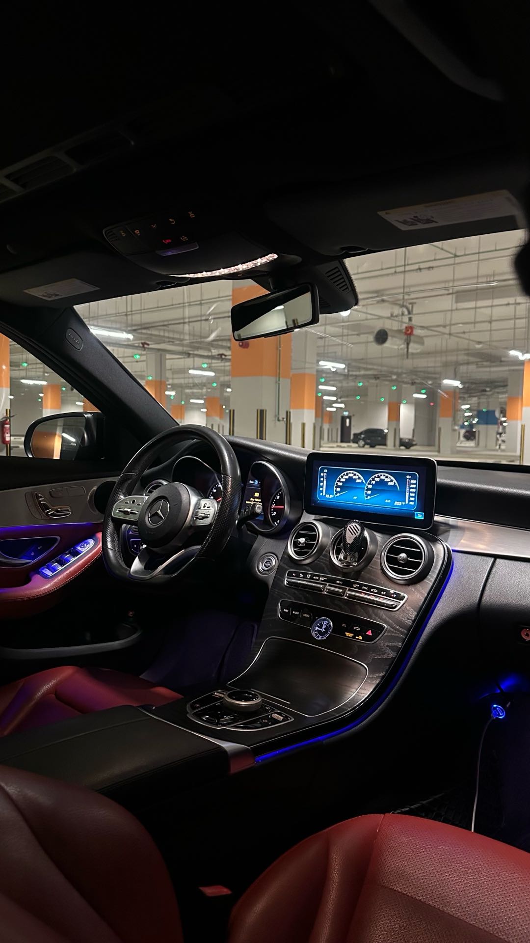 Car Image 2019 MERCEDES C Class 300