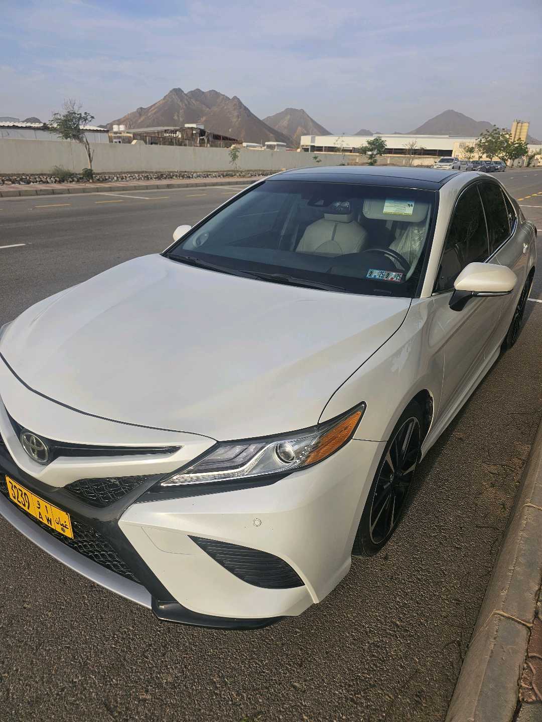 Car Image 2018 TOYOTA CAMRY XSE