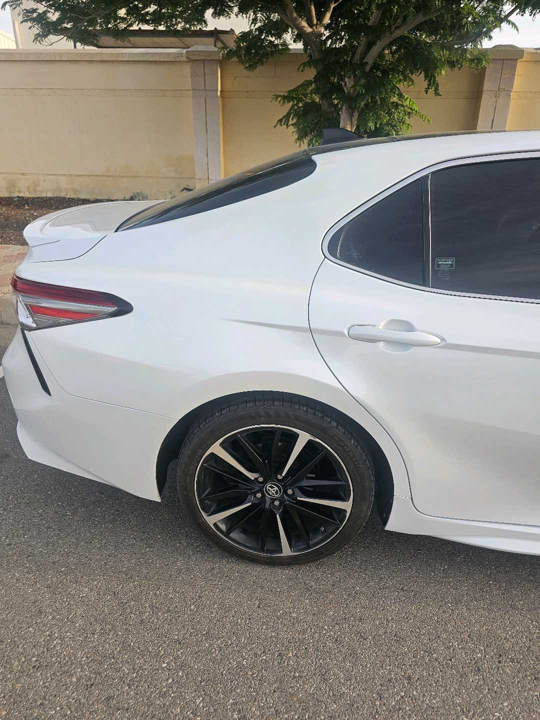 Car Image 2018 TOYOTA CAMRY XSE