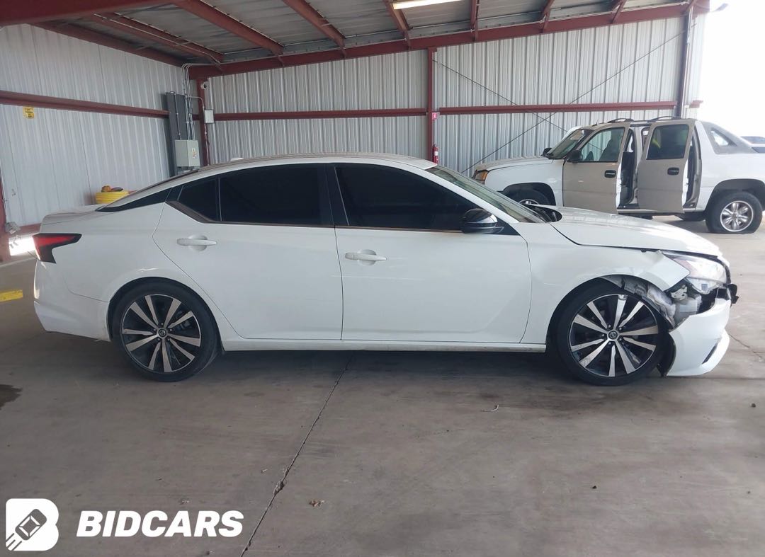 Car Image 2020 NISSAN ALTIMA