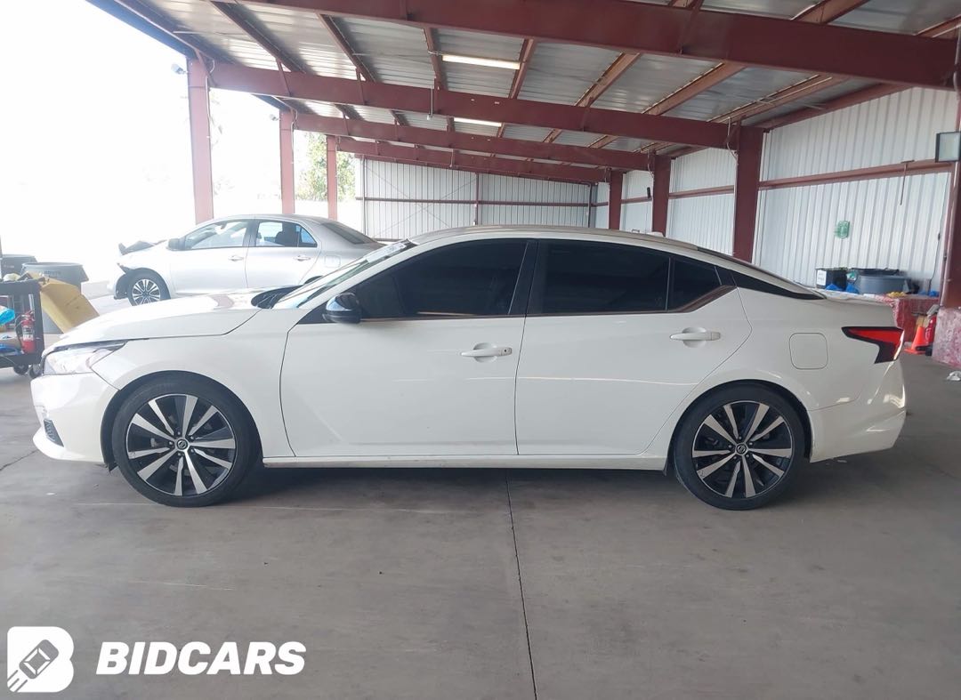 Car Image 2020 NISSAN ALTIMA