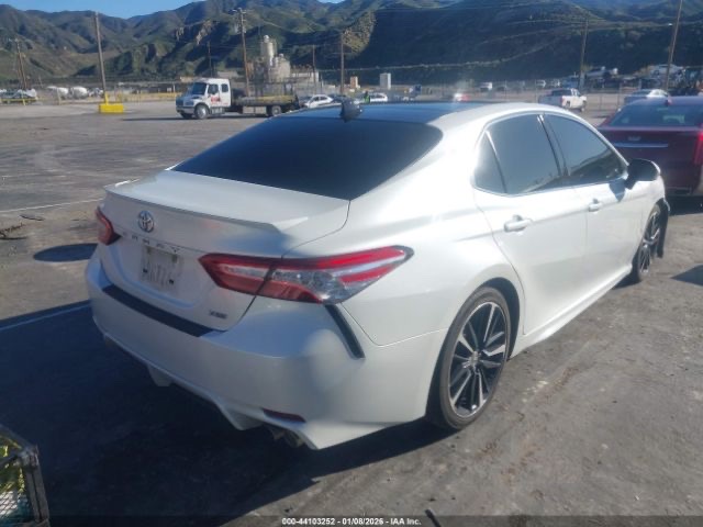 Car Image 2020 TOYOTA CAMRY