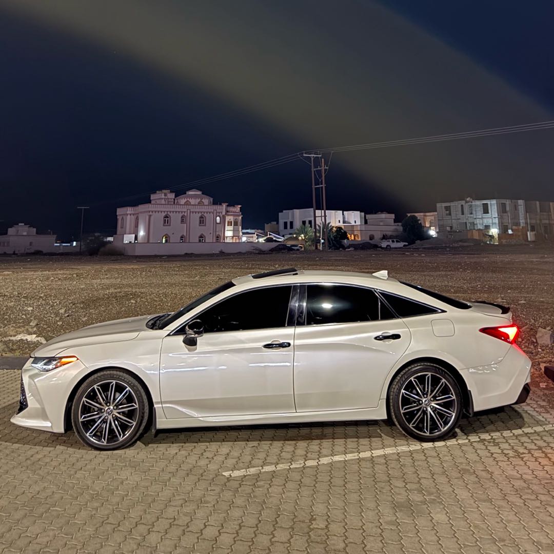 Car Image 2019 TOYOTA AVALON TOURING