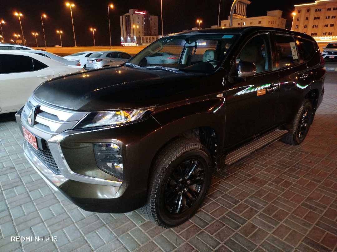 MITSUBISHI MONTERO 2024