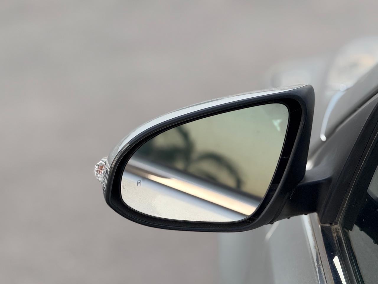 Car Image 2016 TOYOTA AVALON TOURING