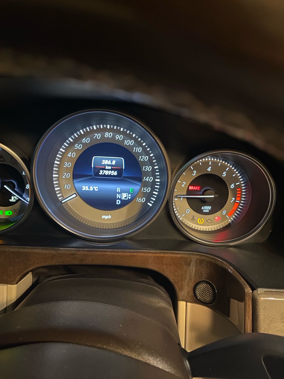Car Image 2014 MERCEDES E Class 350