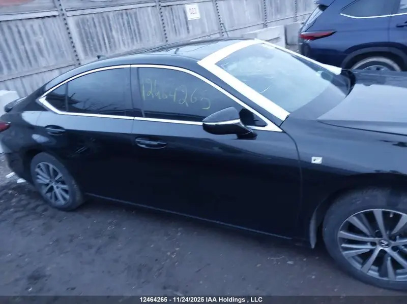 Car Image 2023 LEXUS ES