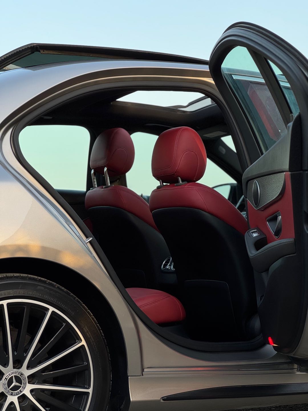 Car Image 2019 MERCEDES C Class 300