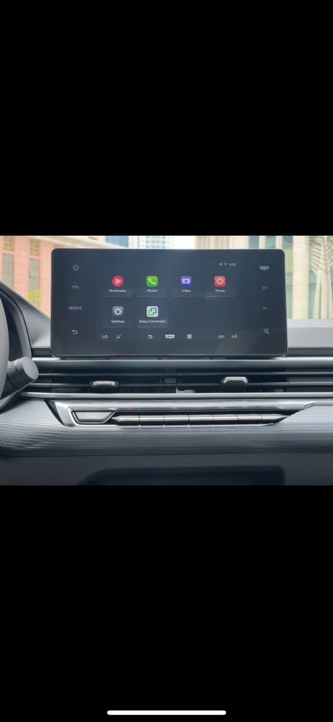Car Image 2025 GEELY EMGRAND 
