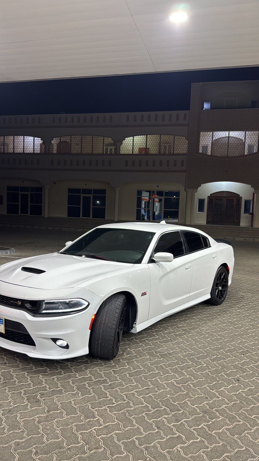 Car Image 2019 DODGE CHARGER SCAT PACK