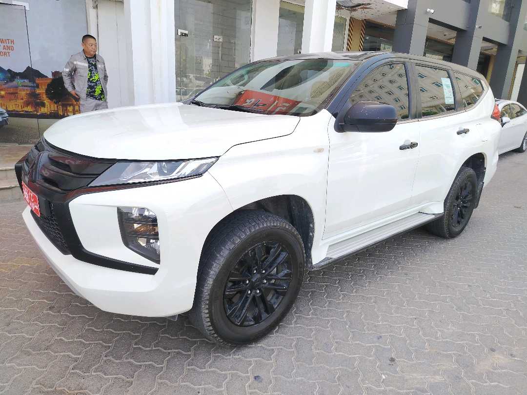 ميتسوبيشي مونتيرو 2023