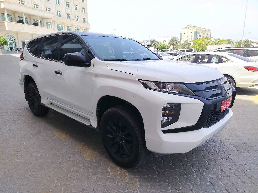 ميتسوبيشي مونتيرو 2023