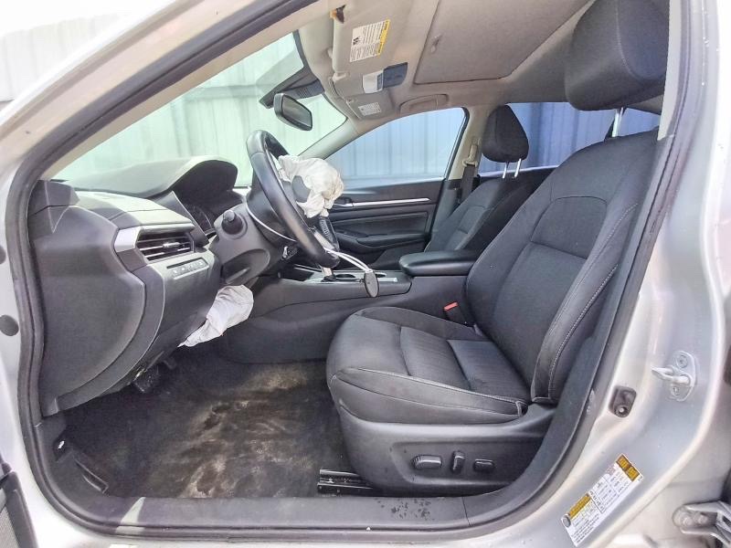 Car Image 2019 NISSAN ALTIMA