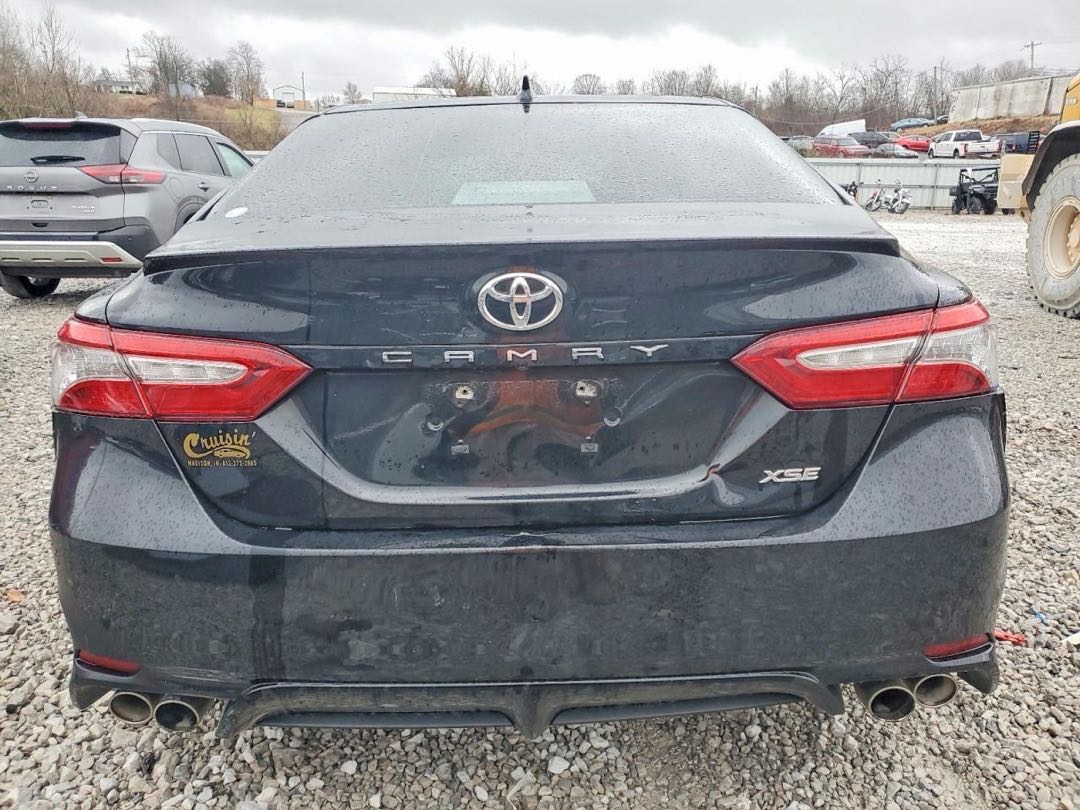 Car Image 2019 TOYOTA CAMRY