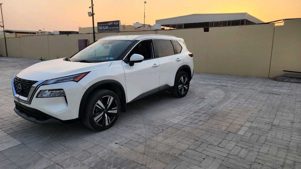 Car Image 2023 NISSAN ROGUE