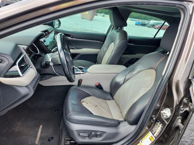 Car Image 2018 TOYOTA CAMRY