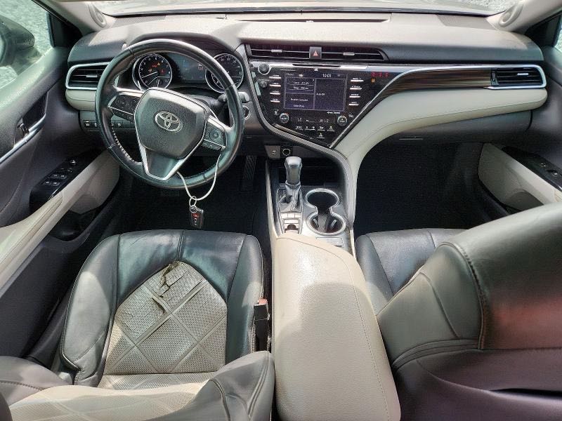 Car Image 2018 TOYOTA CAMRY