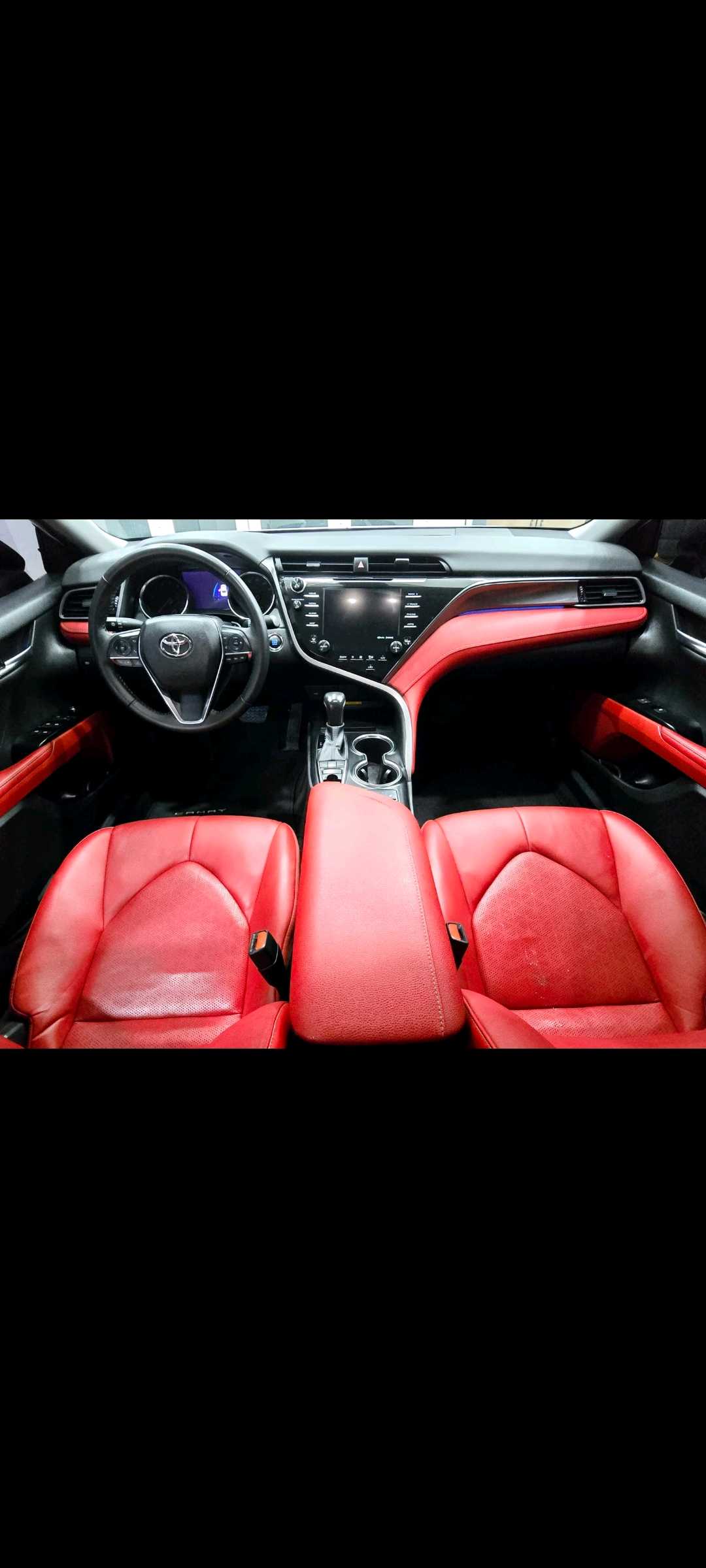 Car Image 2020 TOYOTA CAMRY XSE