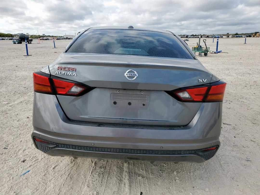 Car Image 2021 NISSAN ALTIMA