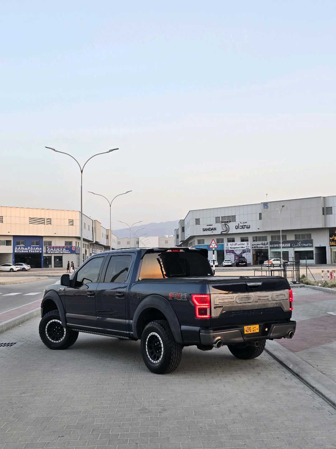 Car Image 2018 FORD F-150 Lariat