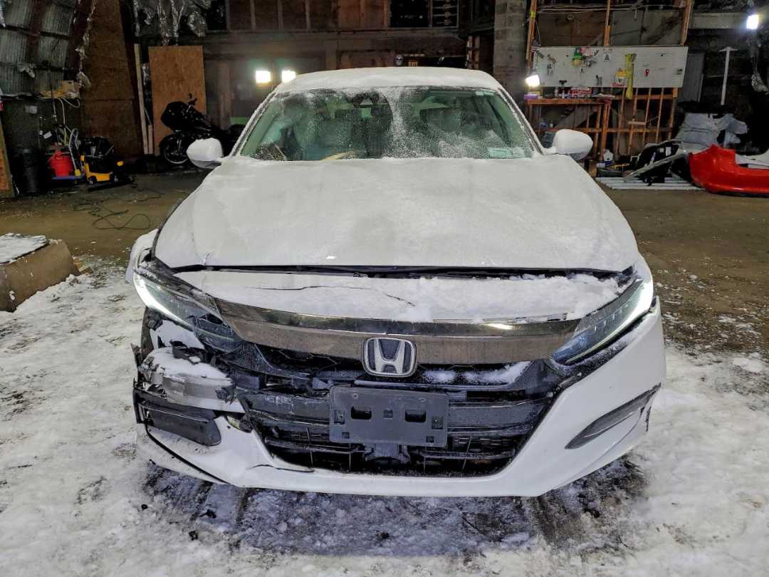 Car Image 2019 HONDA ACCORD
