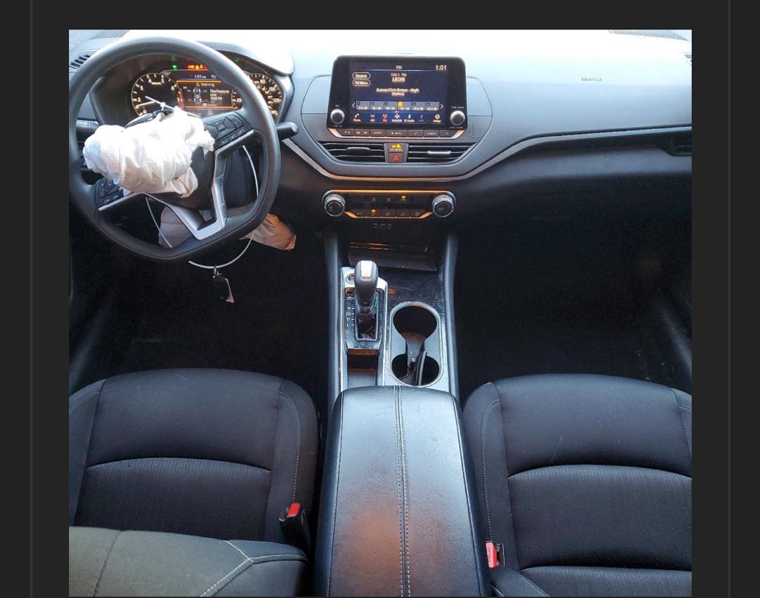 Car Image 2021 NISSAN ALTIMA